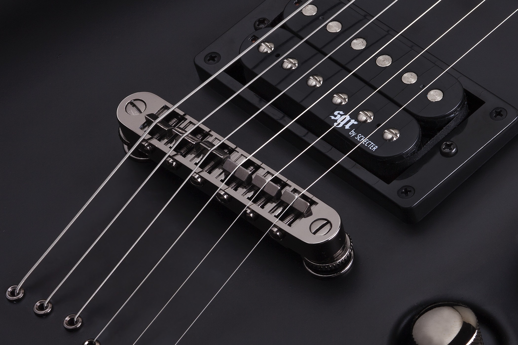 Schecter SGR-Universal/1 Hardshell Guitar Case - Fits PT, Devil, Stargazer Models & Most Left-Handed Guitars, Black
